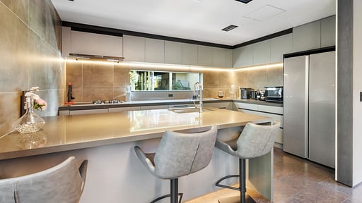 Meikeikyo Chalet Kitchen