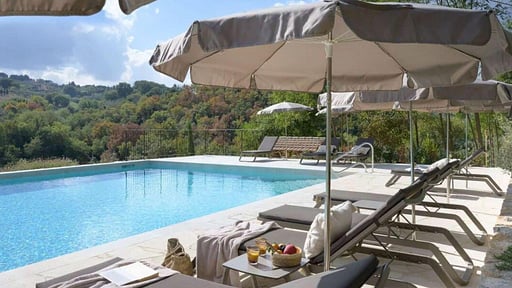 Melaiolo Modern Apartment Piscina