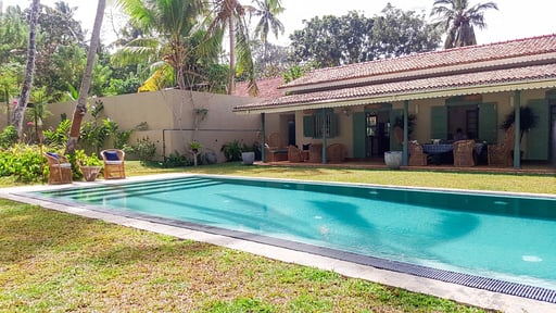 Merchant House Piscine