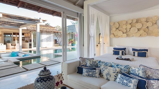 Mia Beach Villa Спальня 1