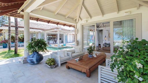 Mia Beach Villa Терраса/веранда