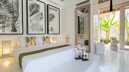 Mia Beach Villa Спальня 3