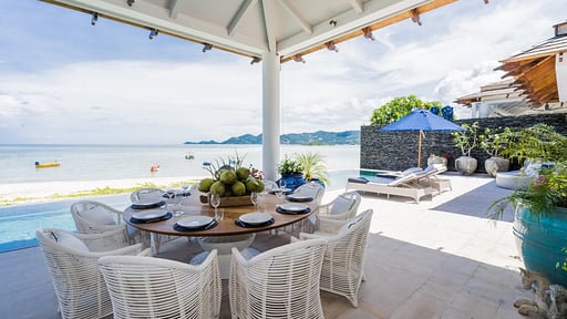 Mia Ocean Villa Zona de comedor