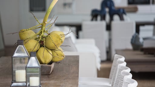 Mia Palm Villa Dining area