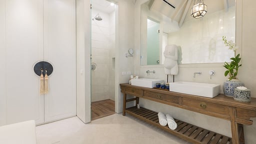 Mia Palm Villa Bedroom 2