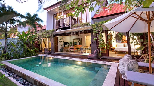 Minggu Villas Swimming pool 2