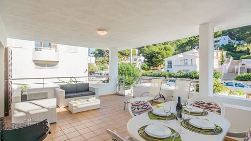 Bon Dia Terrace/Veranda