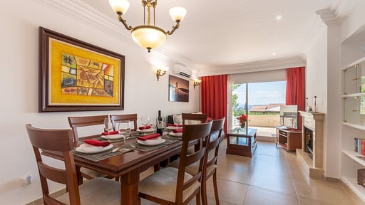 Miramar Apartment Dining area