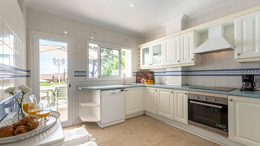 Miramar Apartment Kitchen