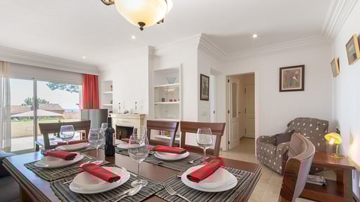 Miramar Apartment Dining area