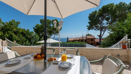 Miramar Apartment Terrace/Veranda