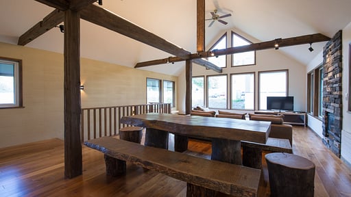 Moiwa Chalet Dining area