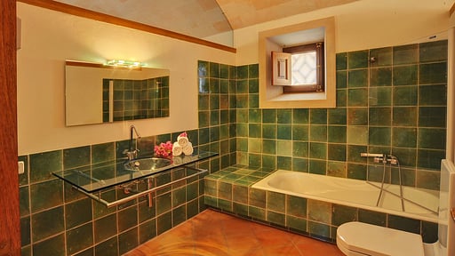 Moli House Bedroom 1