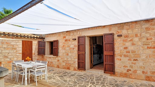 Moli House Dining area