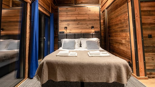 Chalet Monts Bedroom 2