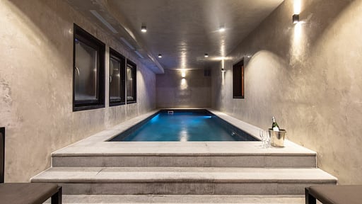 Chalet Monts Swimming pool