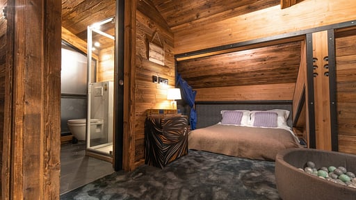 Chalet Monts Bedroom 6