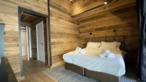 Chalet Monts Bedroom 3