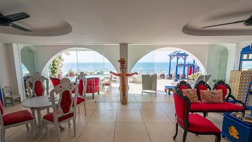 Morabito Art Cliff Capri Living room