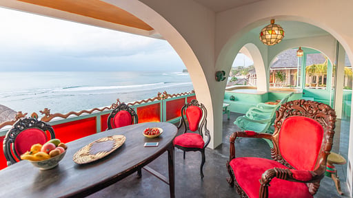 Morabito Art Cliff Terrace/Veranda 2