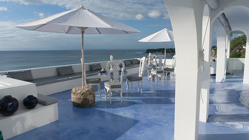 Morabito Art Cliff Terrace/Veranda 1