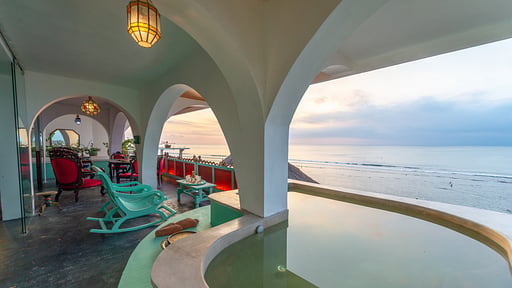 Morabito Art Cliff Terrace/Veranda 2