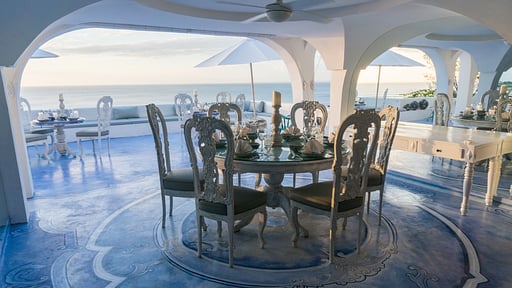 Morabito Art Cliff Dining area 1