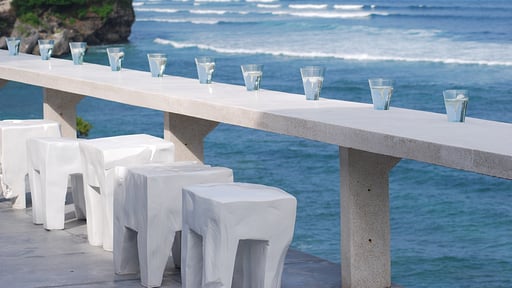 Morabito Art Cliff Terrace/Veranda 4