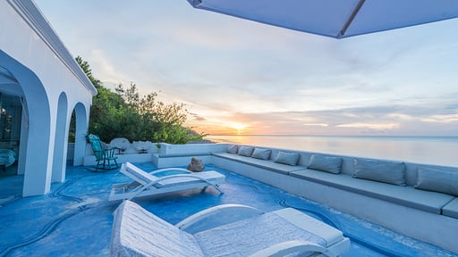 Morabito Art Cliff Terrace/Veranda 1