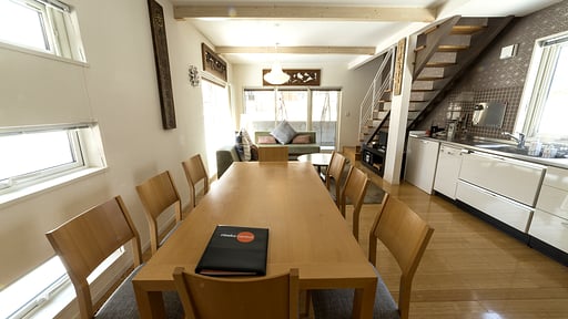 Mori Houses Waraku Sansou Dining area