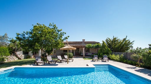 Daniel Swimming pool