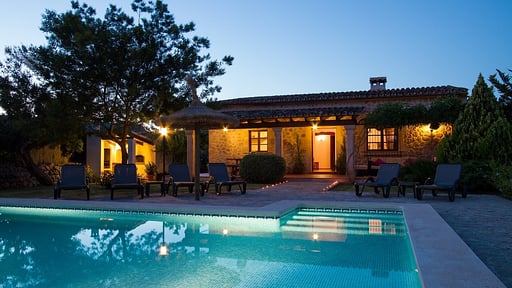 Daniel Swimming pool