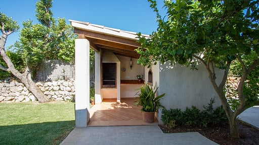 Daniel BBQ equipment