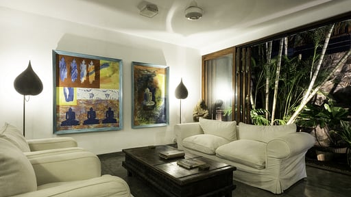 Mount Lodge Living room 1