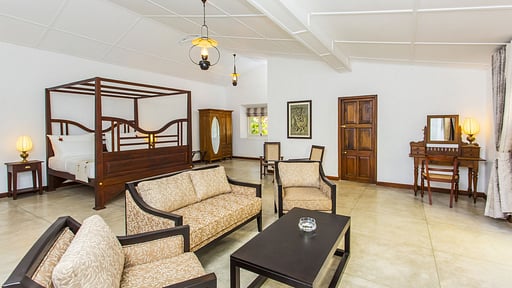 Mountbatten Bungalow Bedroom 1