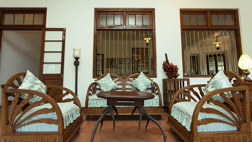 Mountbatten Bungalow Living room