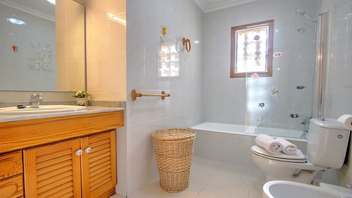 Muro Beach House Bedroom 1