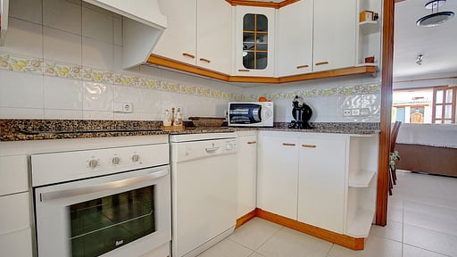 Muro Beach House Kitchen