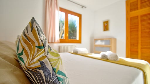 Muro Beach House Bedroom 1