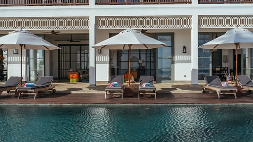 Myla Beach Villa Piscine
