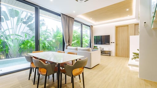 Naiton Aileen Villa Three Dining area