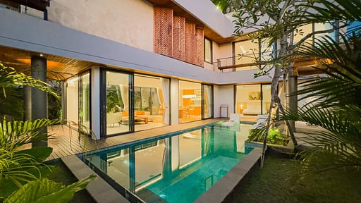 Narawangsa - Villa Chandra Schwimmbad