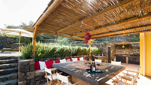 Villa Nerello Mascalese Dining area