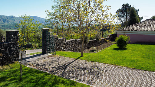 Villa Nerello Mascalese Garden