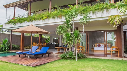 Nesara Villas Swimming pool 1
