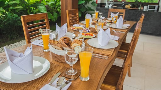 Nesara Villas Dining area 2