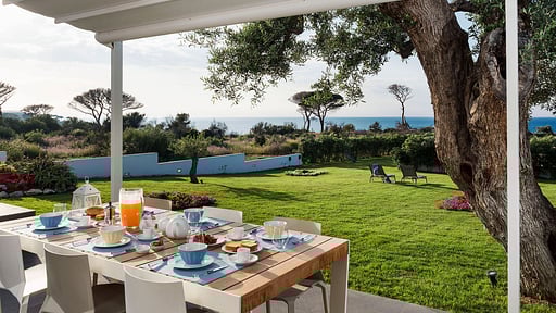 Villa Nettuno Dining area