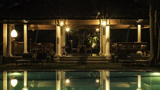 Nisala Arana Piscina