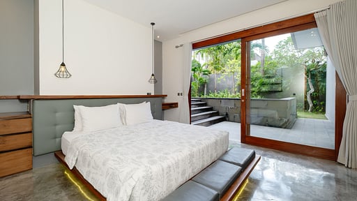 Niscala Villa Bedroom 1