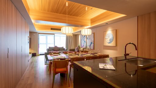 Niseko Kyo Three Bedroom Premier Residence Dining area